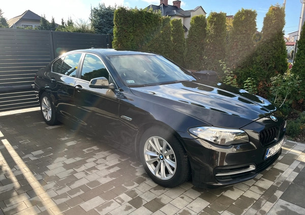 BMW Seria 5 cena 62000 przebieg: 88000, rok produkcji 2014 z Żyrardów małe 154